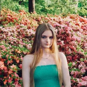 Meet your Posher, Desiree